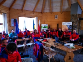 Чергове навчання із зимових рятувальних робіт для волонтерів та громадських рятувальників